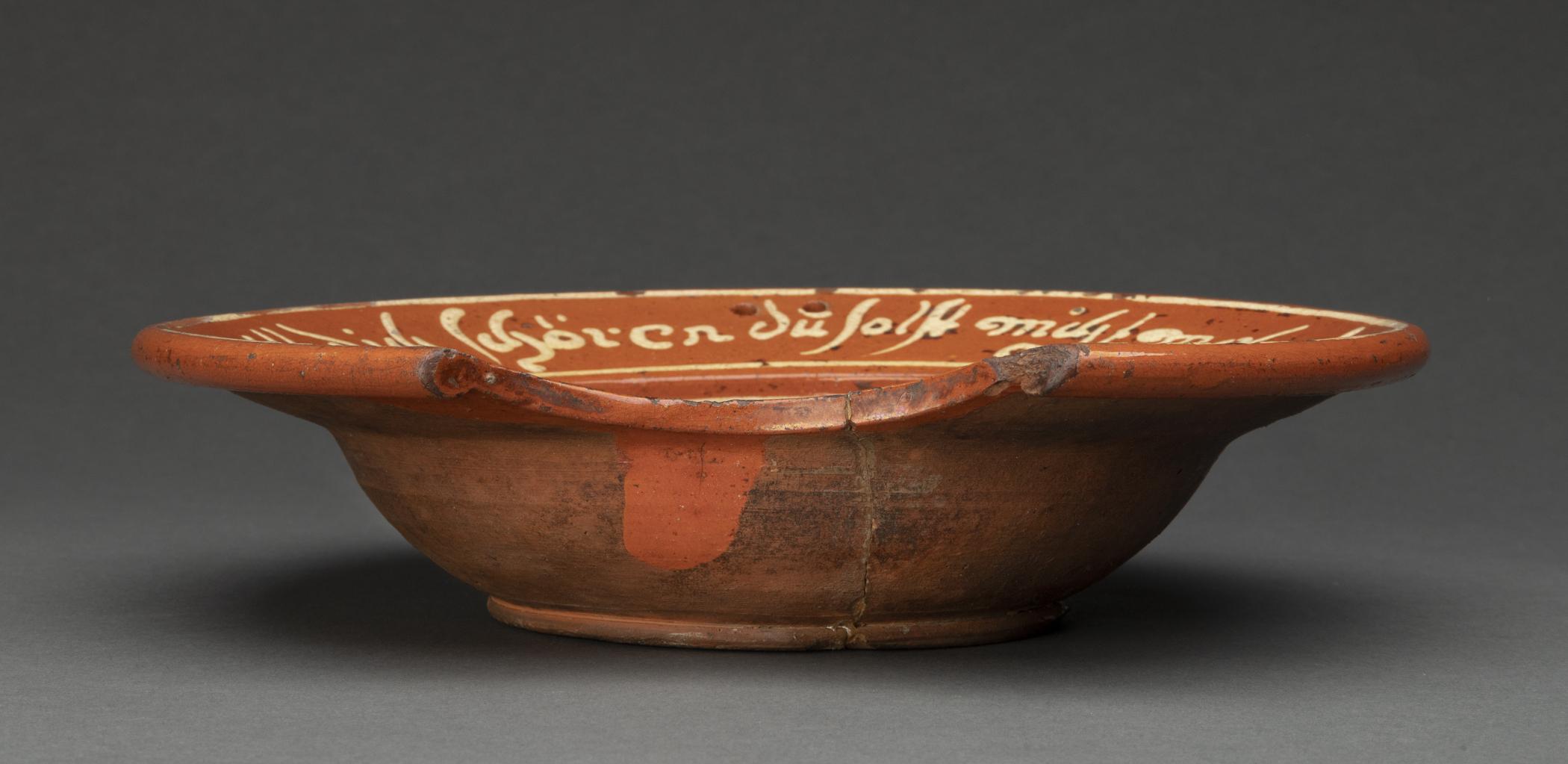 1960.0636 Apothecary bowl, view 3