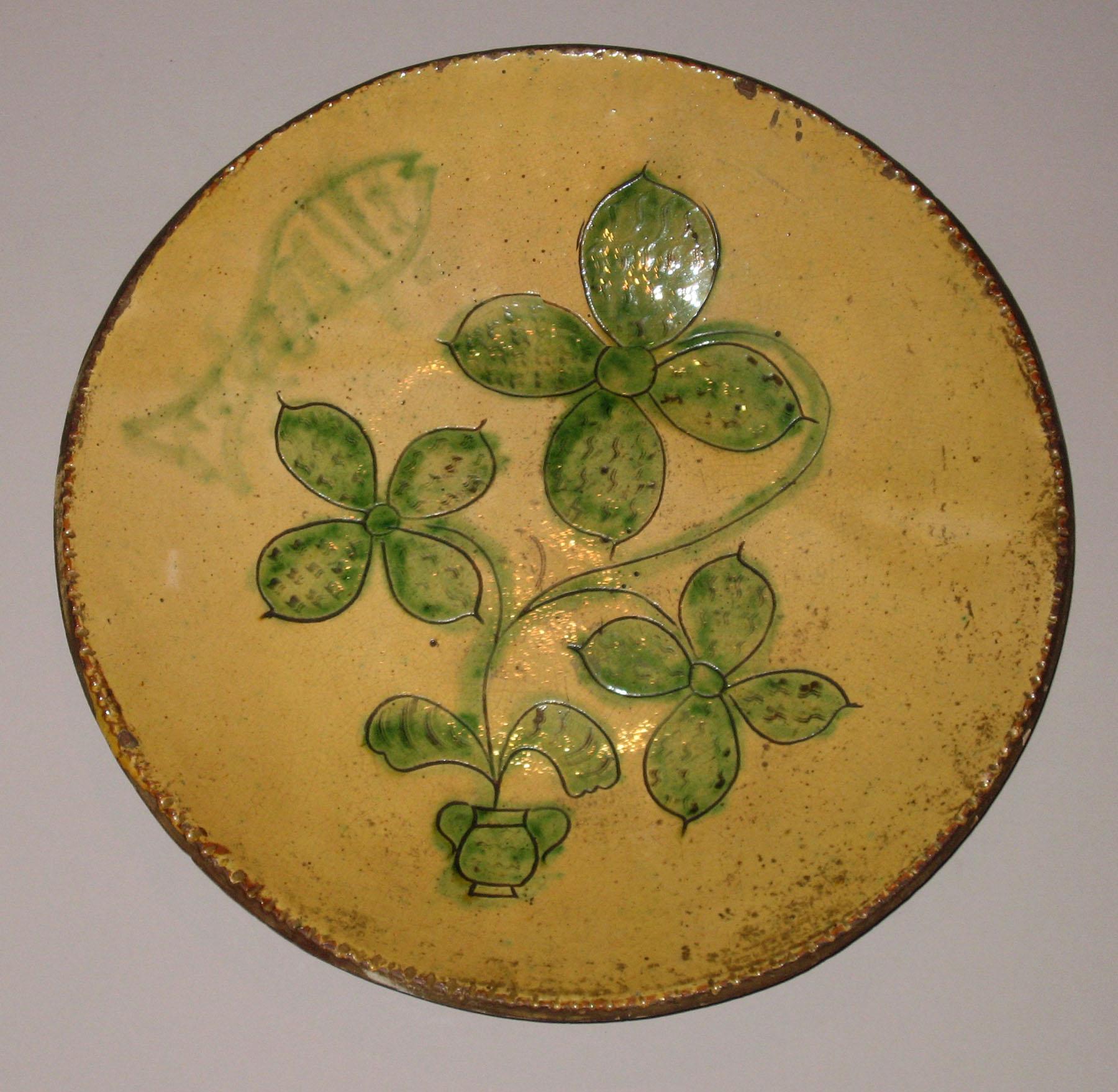 1960.0647 PA sgraffito dish