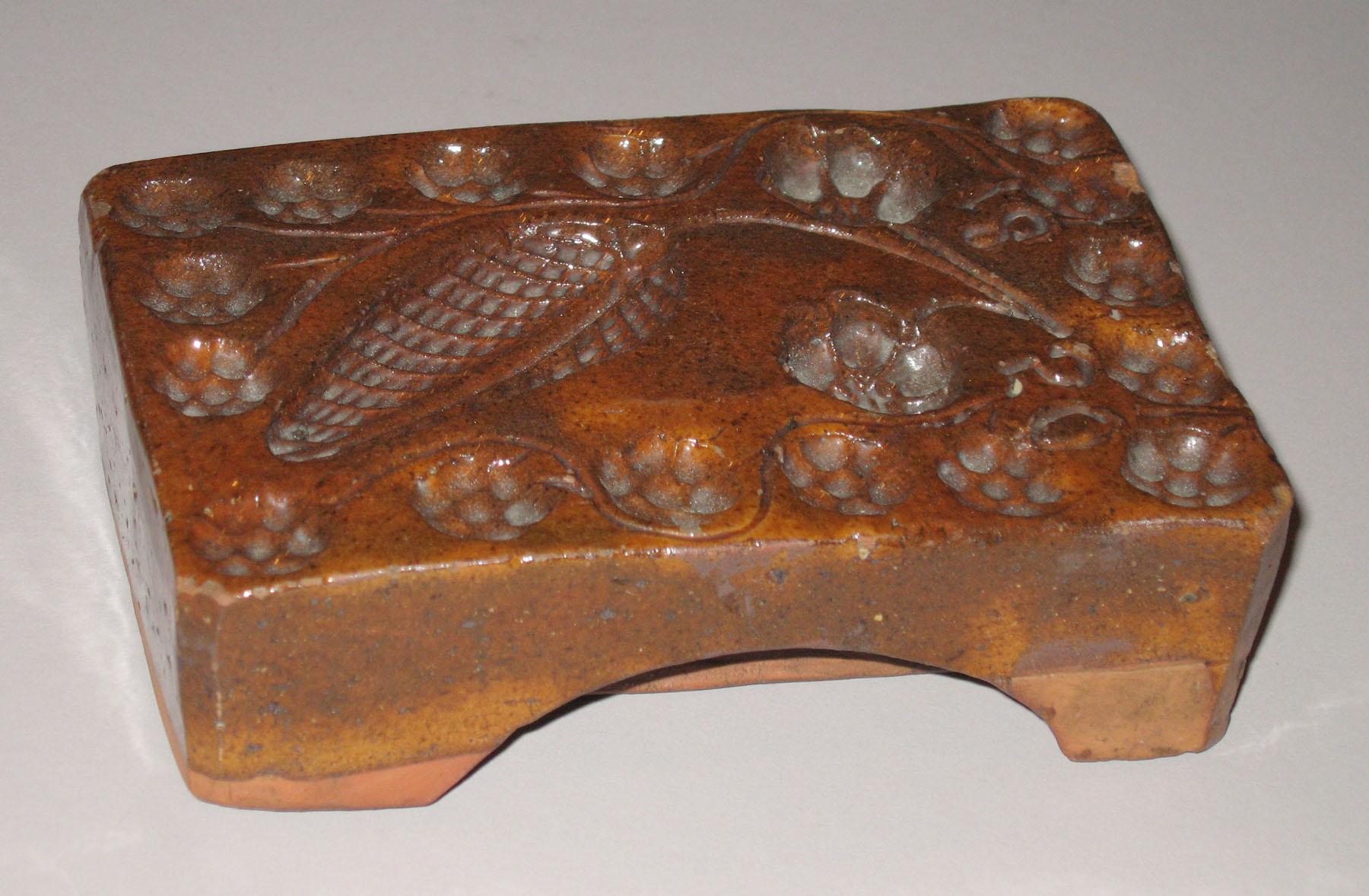 1960.0650 Redware mold