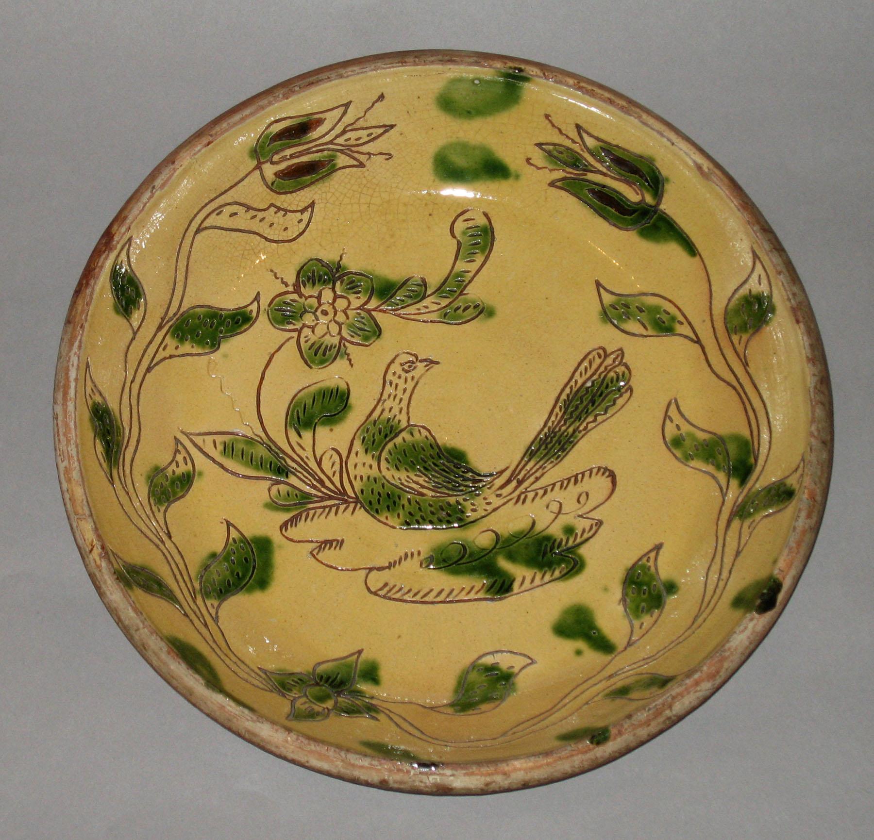 1960.0655 PA sgraffito slipware dish