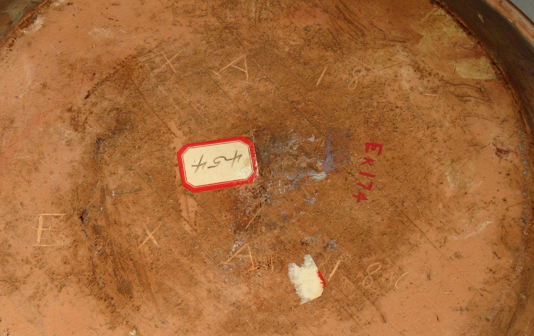 1960.0655 PA sgraffito slipware dish (back)