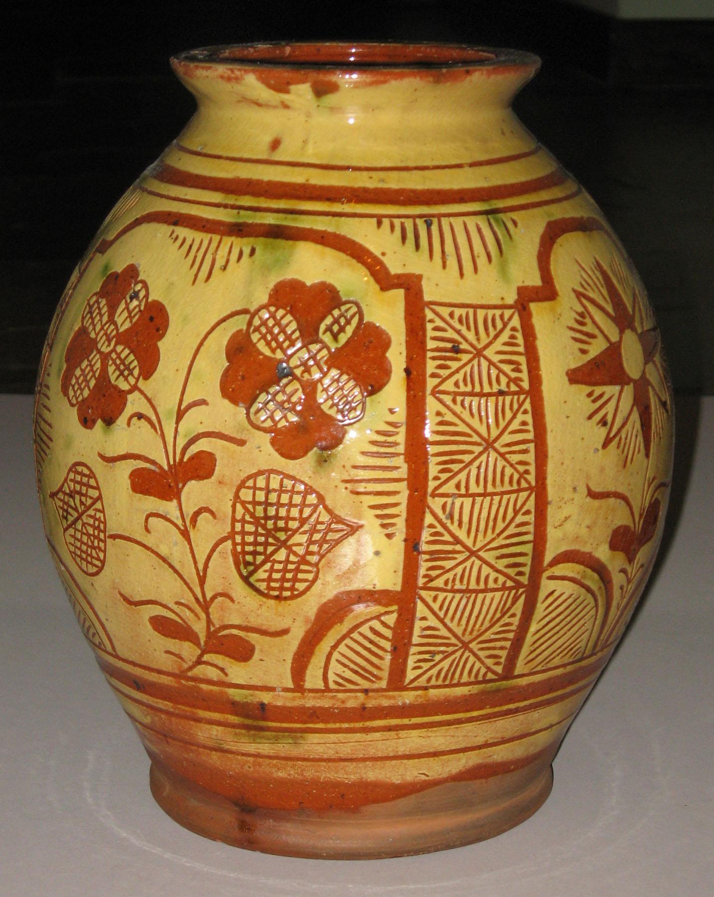 1960.0656 PA sgraffito jar