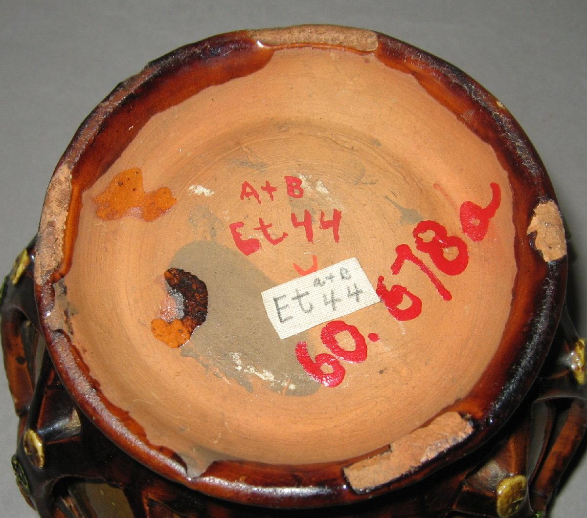 1960.0678 Redware covered bowl (underside)
