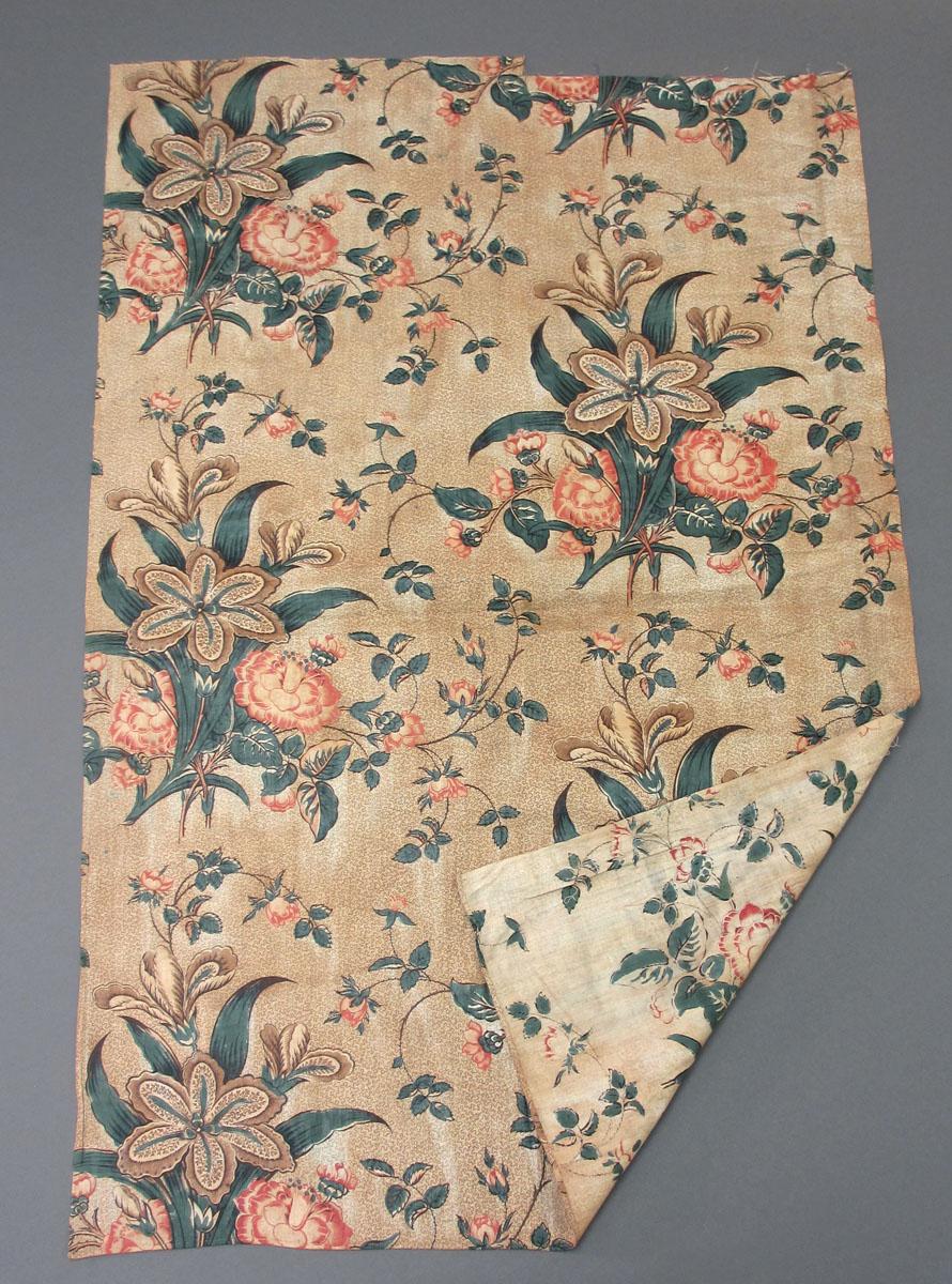 1960.0700 Textile, printed folded corner