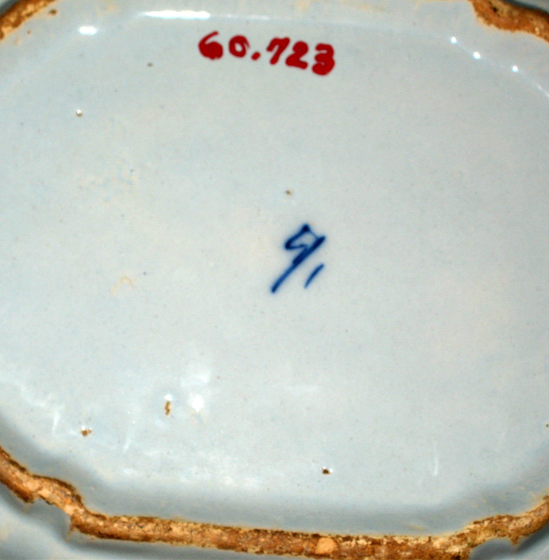 1960.0723 Earthenware bowl (mark)