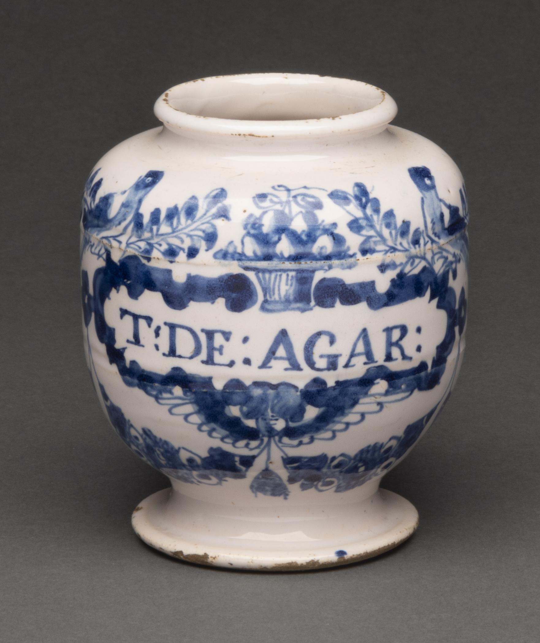 1960.0762 Apothecary pot or jar, view 1
