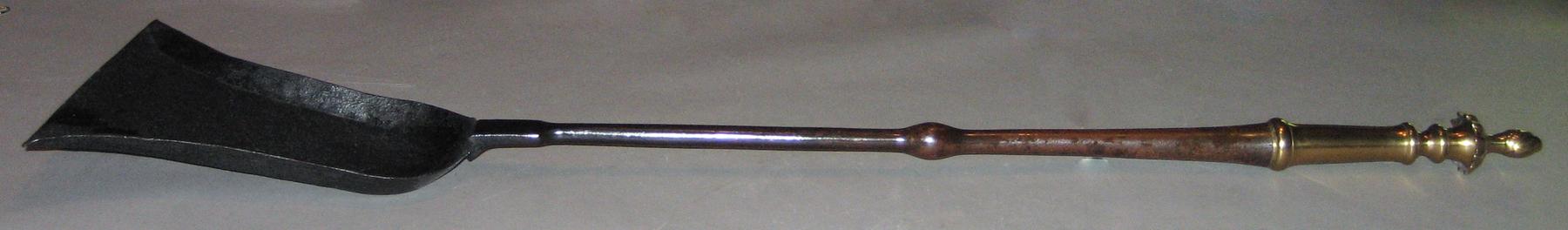 1954.0092.003 Shovel