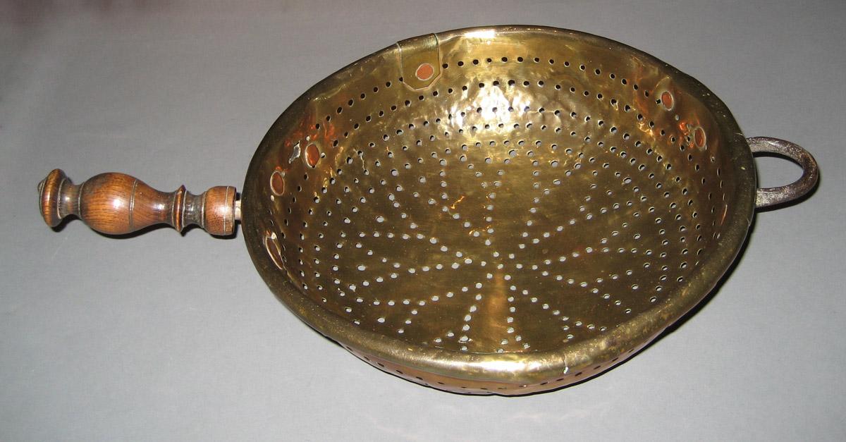 1960.0937 Strainer