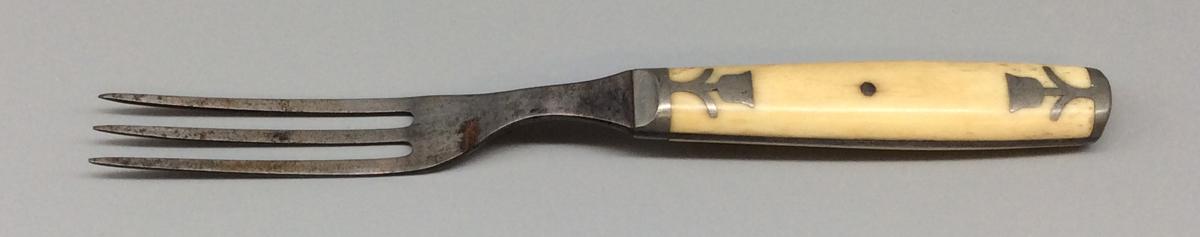 1960.0938.002 Fork, view 1