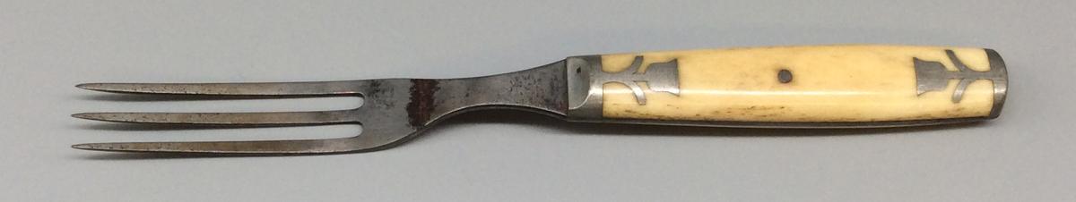 1960.0938.004 Fork, view 1