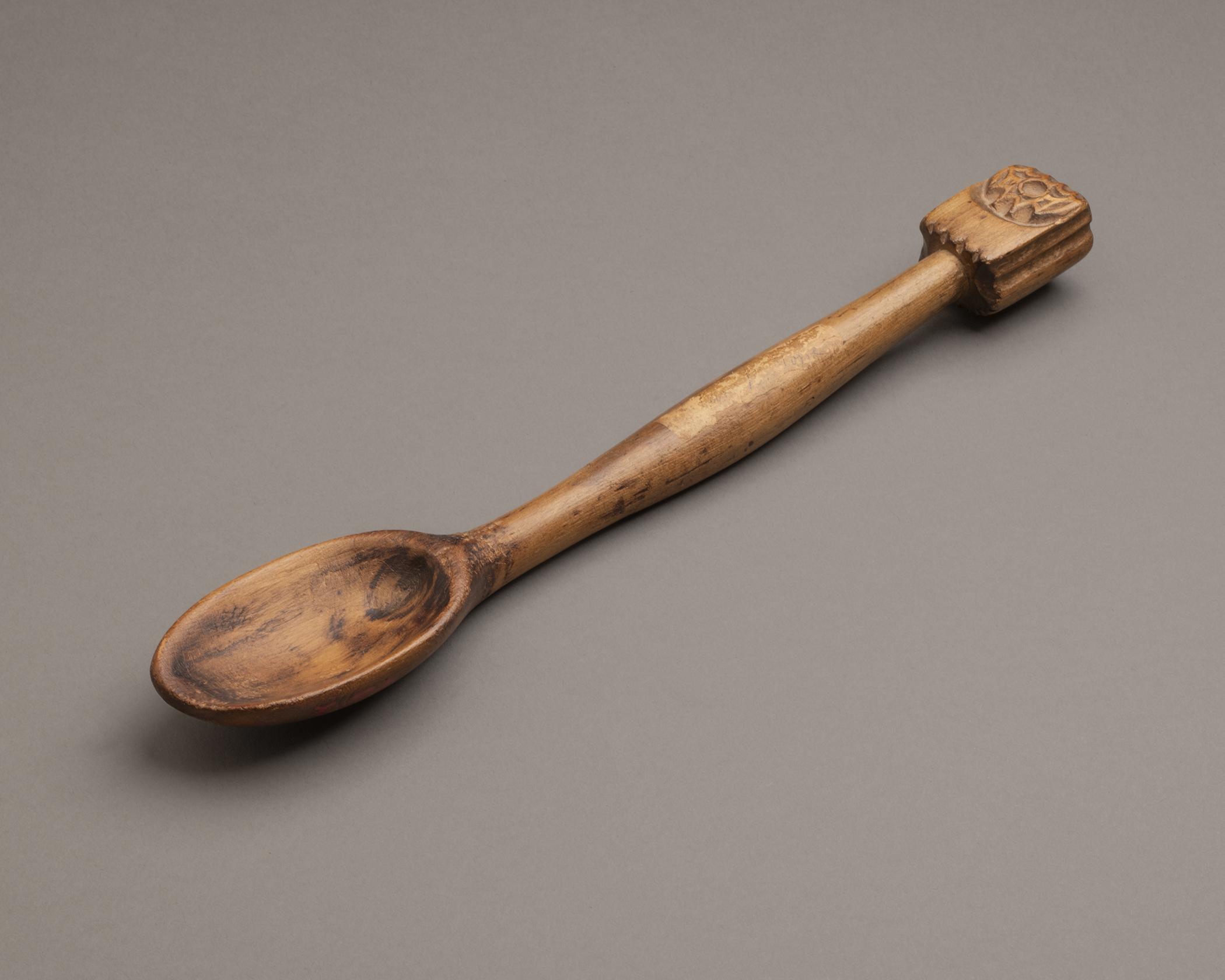 1960.0952 Spoon, overall