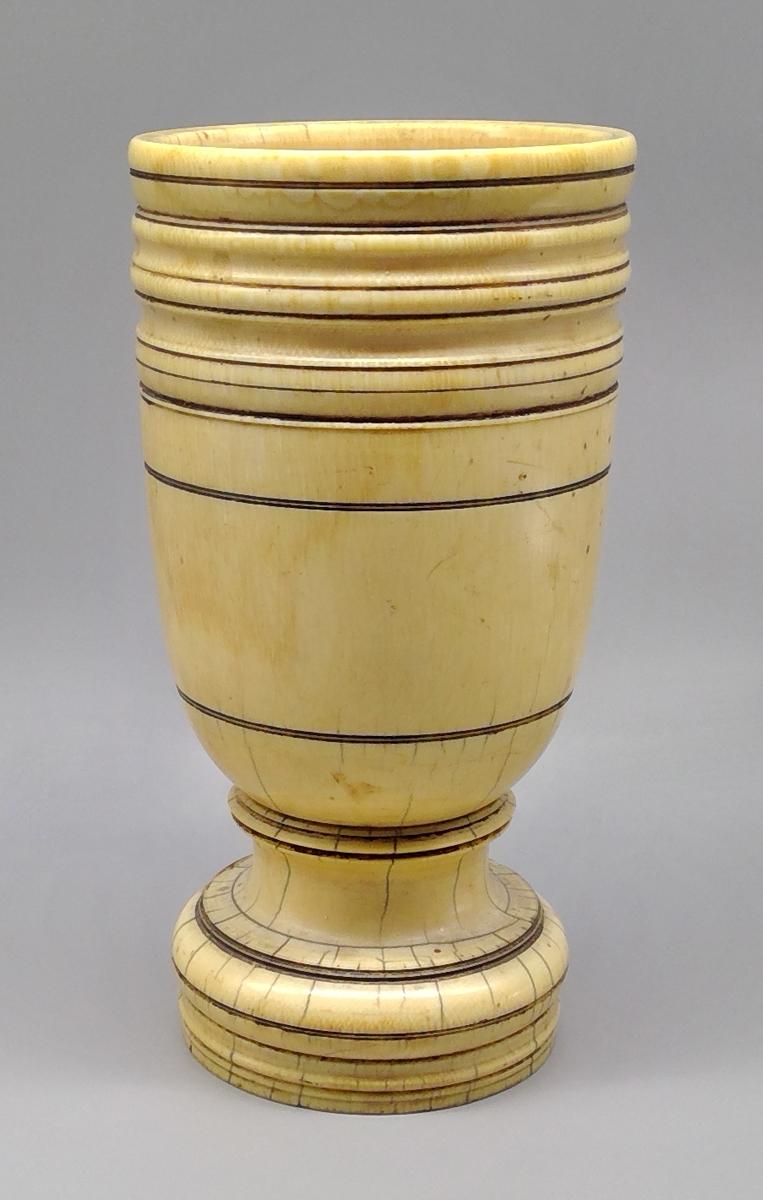 1960.0959 A Mortar, view 1