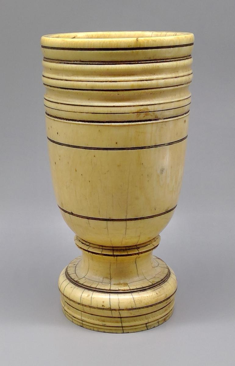1960.0959 A Mortar, view 2