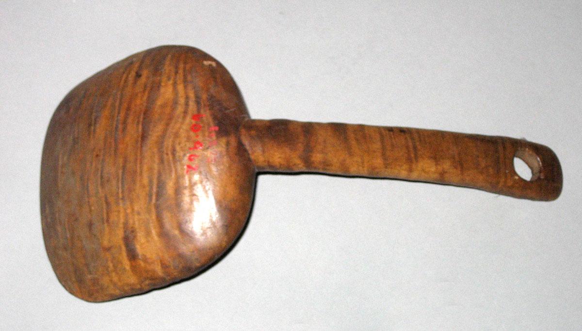 1960.0962 Scoop (back)
