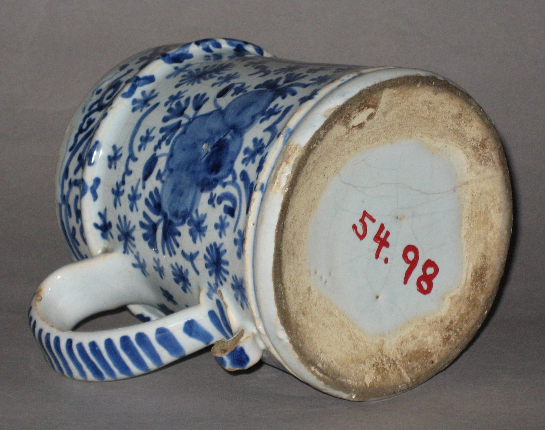 1954.0098 Delftware Queen Anne mug (bottom)