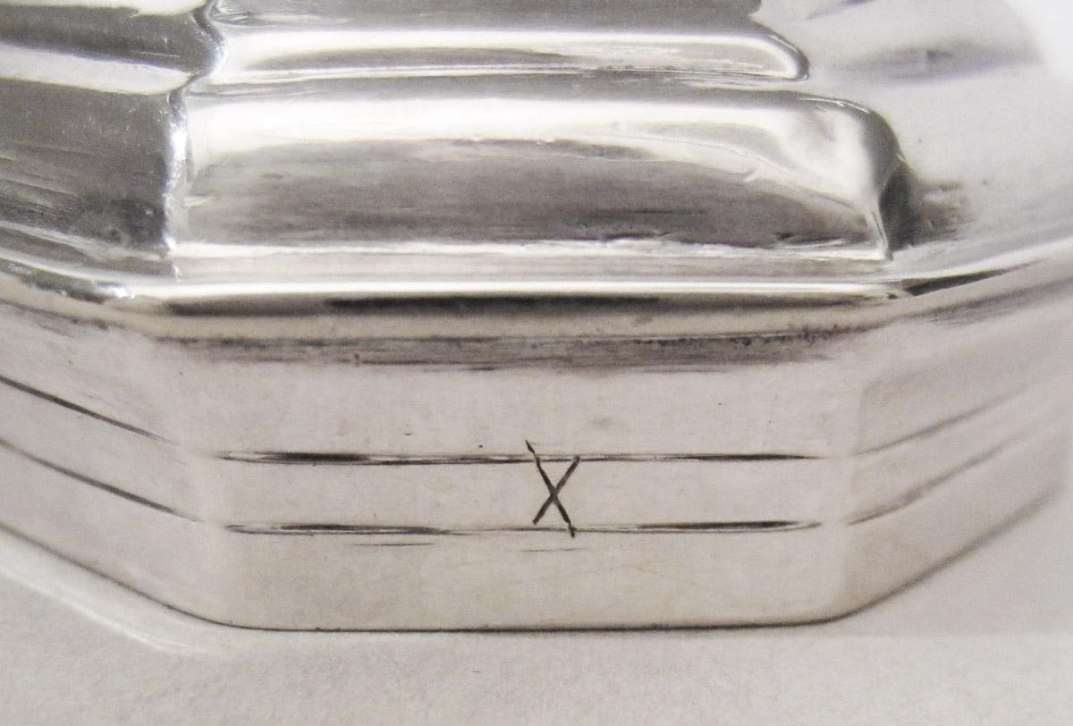 1960.1047 B  Dredger, lid, inscription