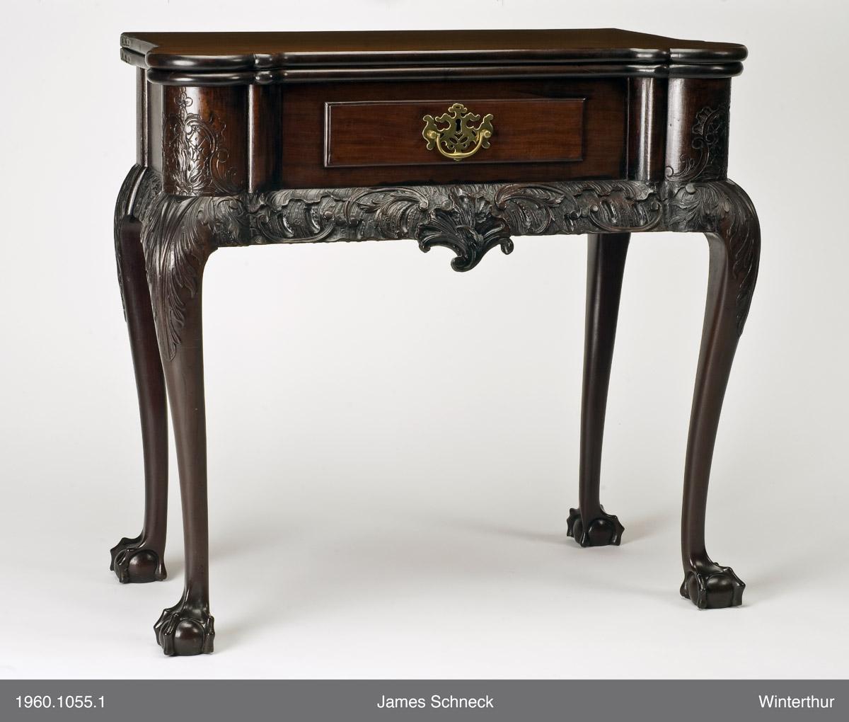 1960.1055.001 Table, Gaming table
