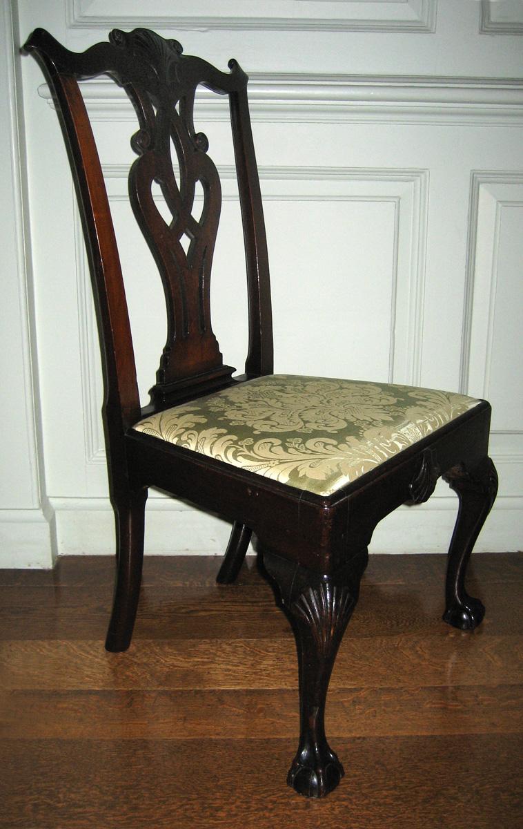 1960.1063.002 chair 1989.0513.002 seat view 1