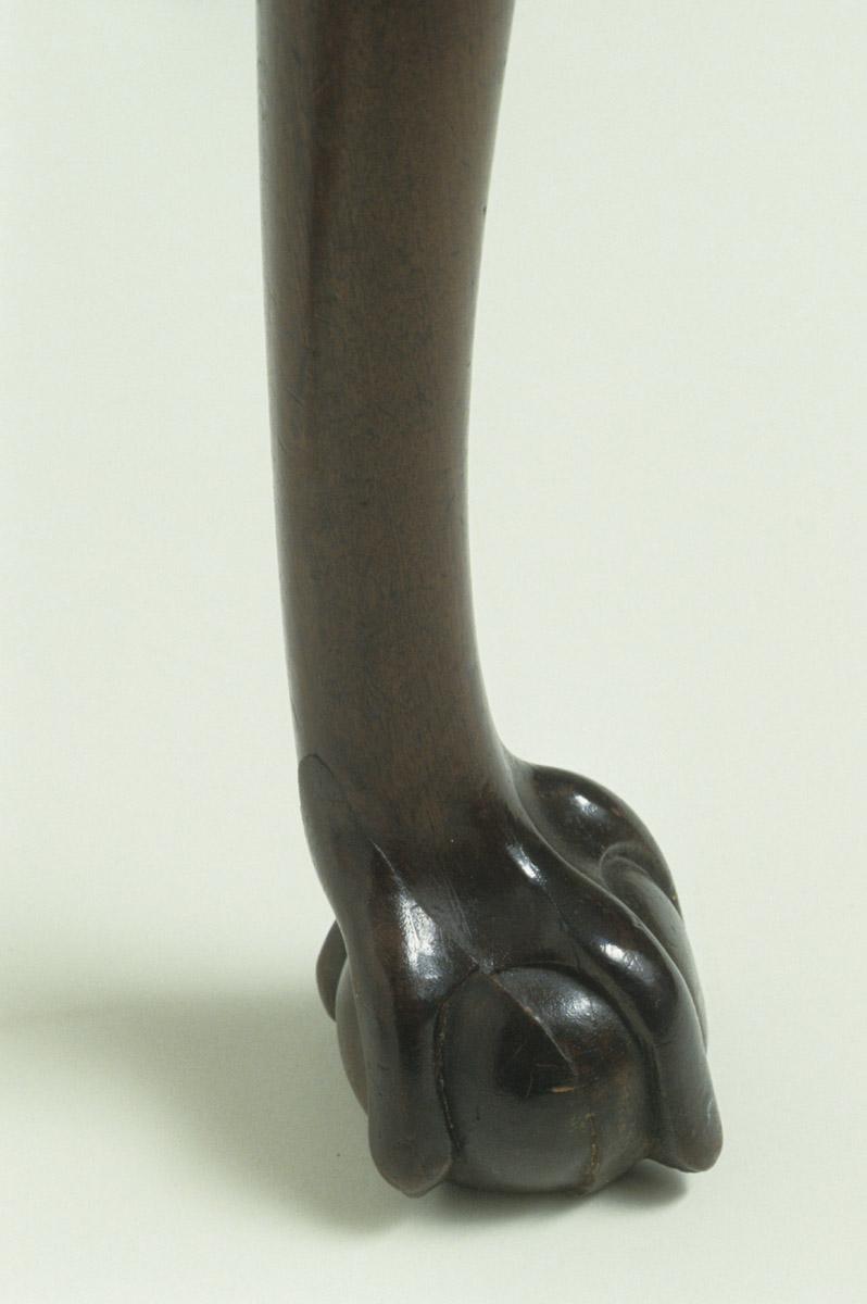 1960.1064 Table, detail 4