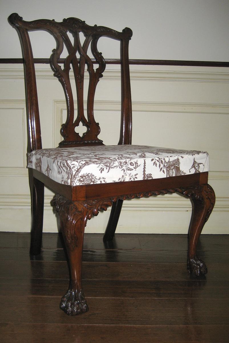 1960.1066.004 chair with 1984.0601.005 slip cover view 1