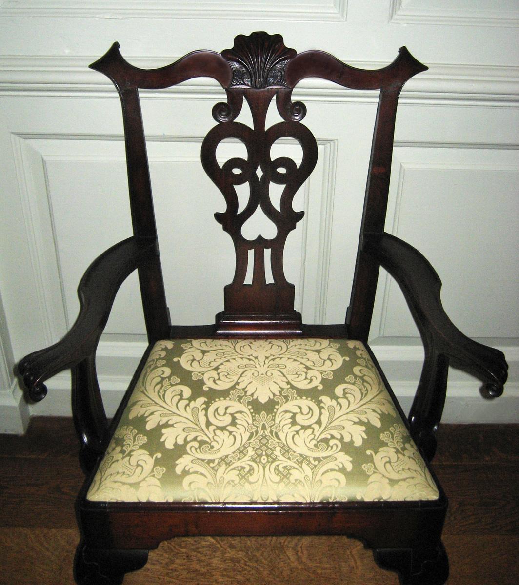1960.1074 chair with 1989.0513.008 seat view 2