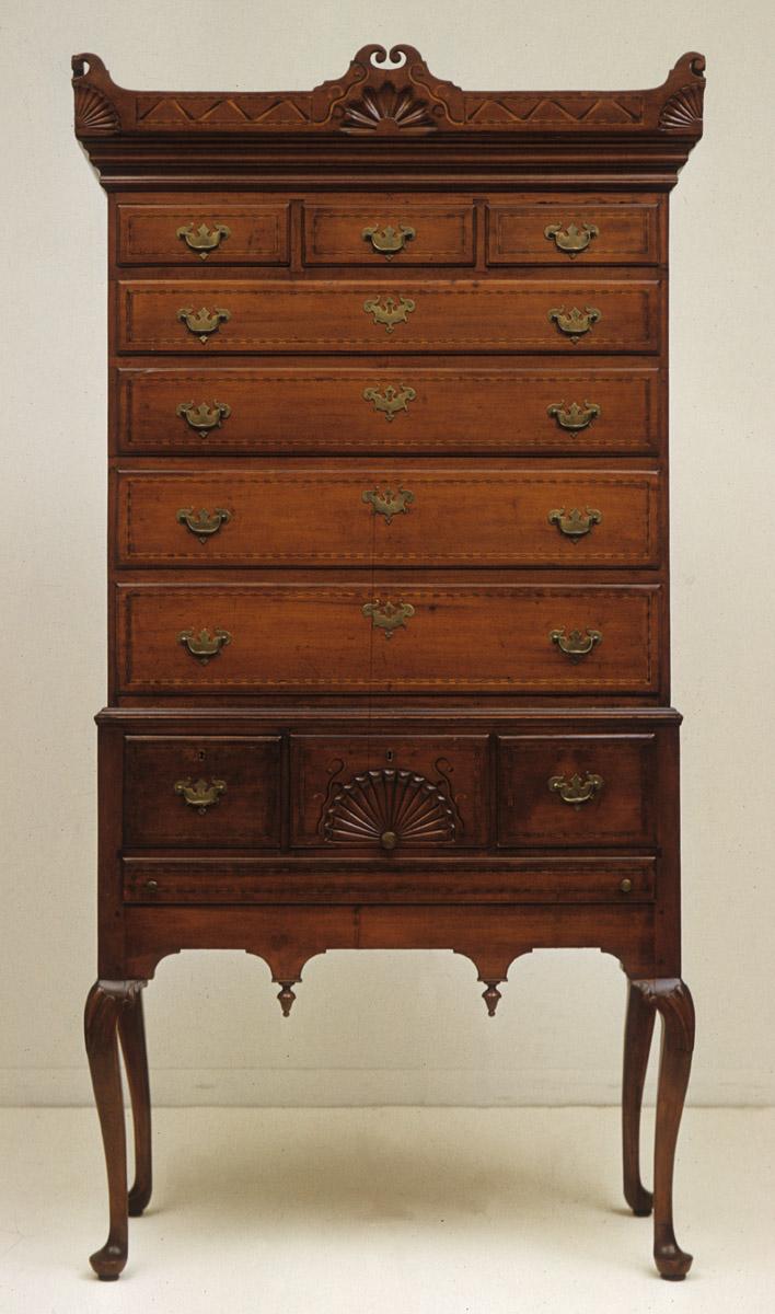1954.0101 Chest of drawers, view 1