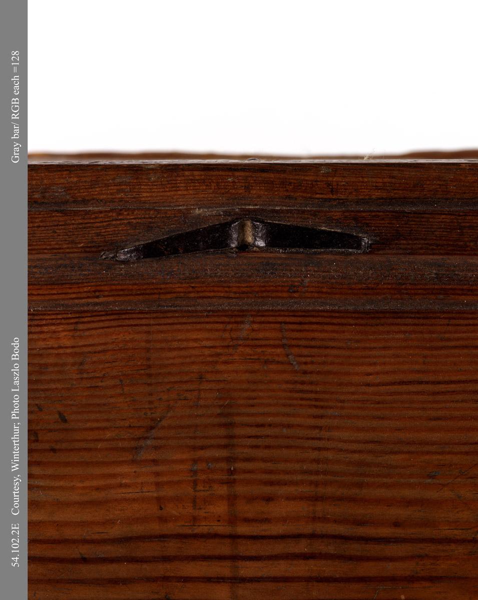 1954.0102.002 Box, book box (detail 3)