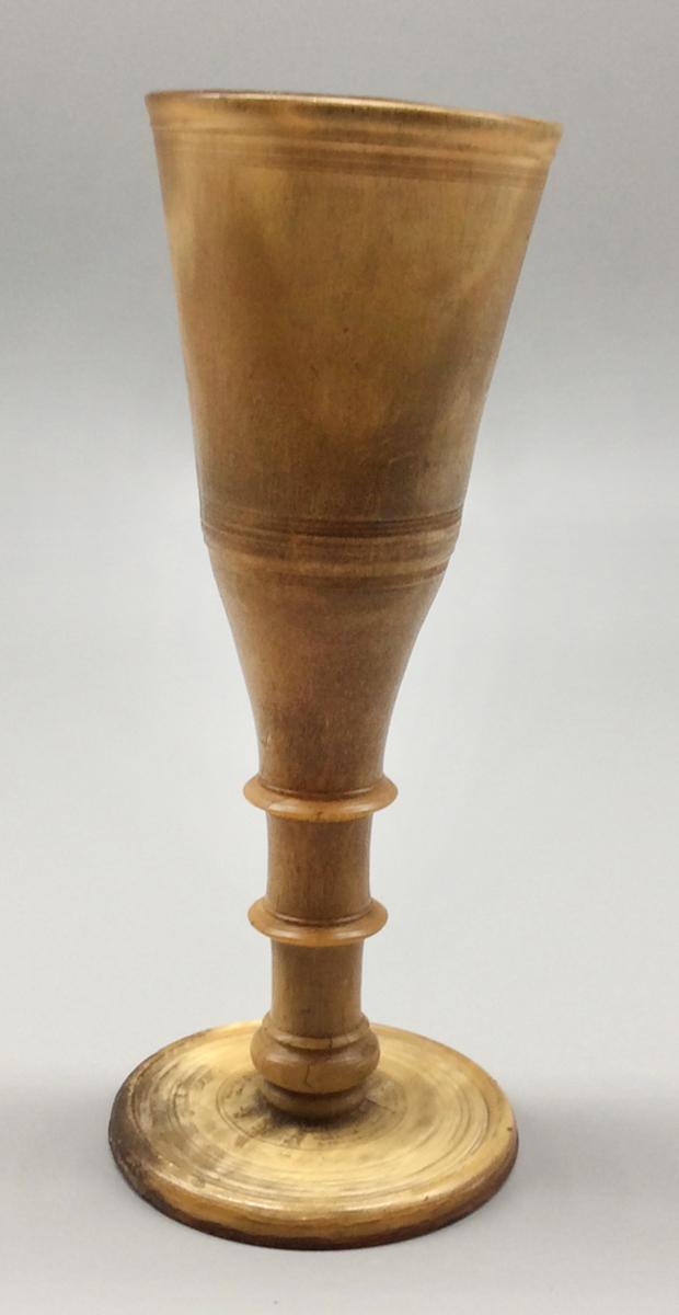1960.1108 Goblet, view 2