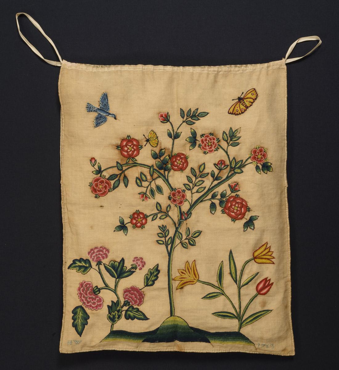 1960.1123 Bag, view 1