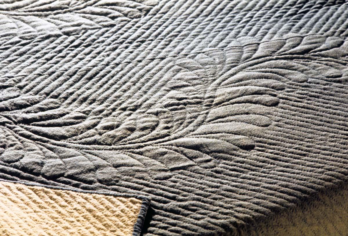 1960.1129 Quilt, Wholecloth, detail 2