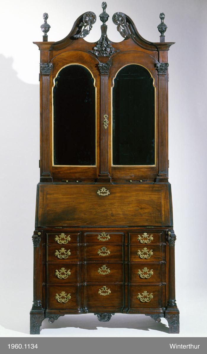 1960.1134 Desk and bookcase, view 3