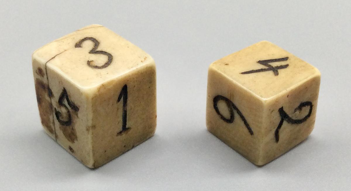 1960.1135 B-C Dice, view 1