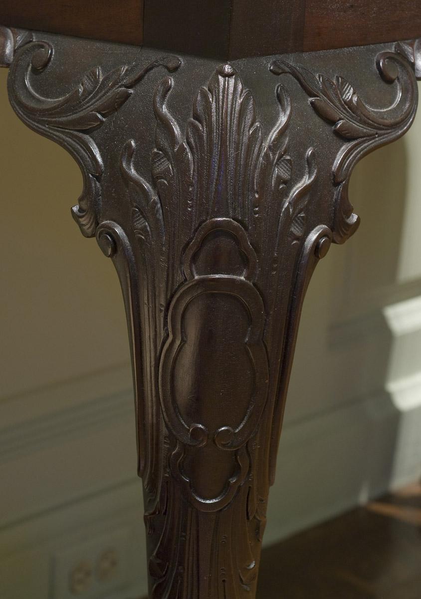 1960.1148 Marble side table (detail 1)