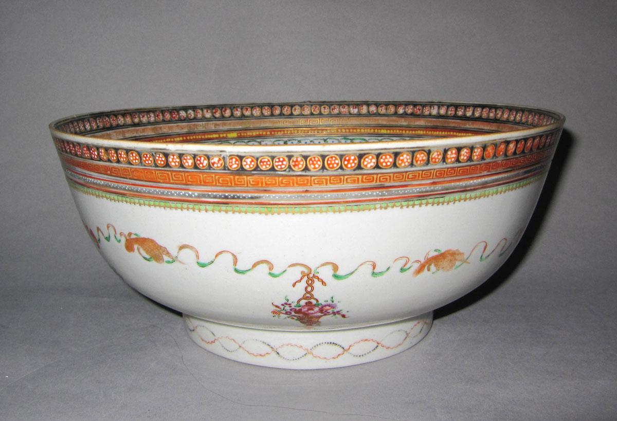 1960.1156.002 Porcelain bowl