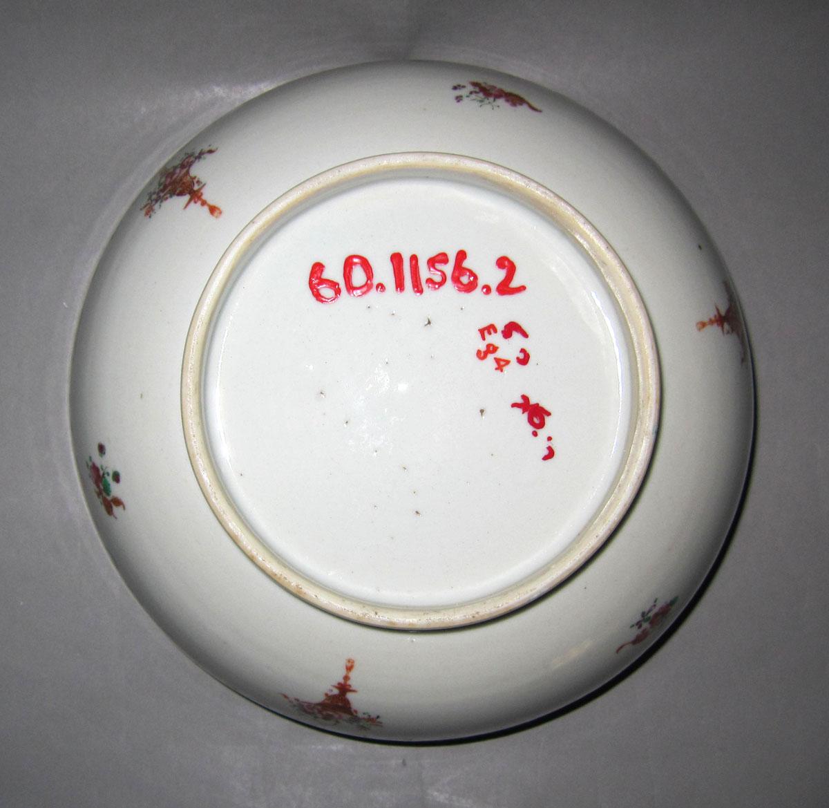 1960.1156.002 Porcelain bowl underside