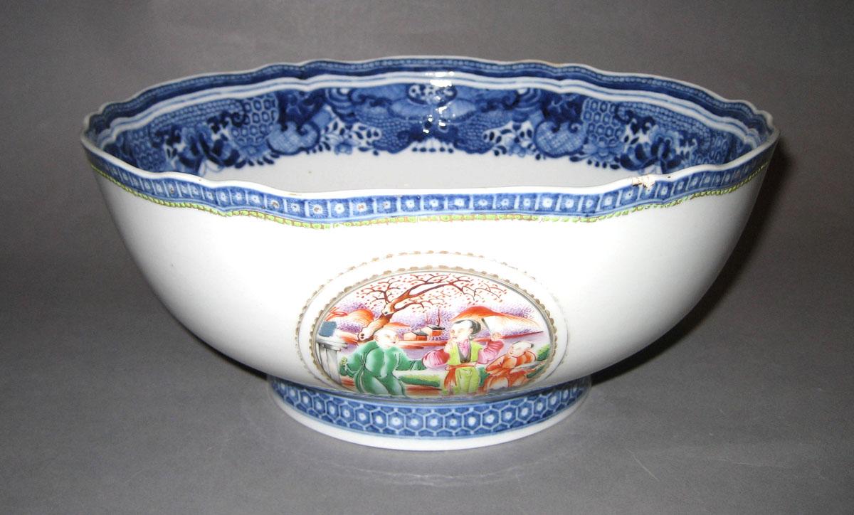 1960.1159 Bowl side