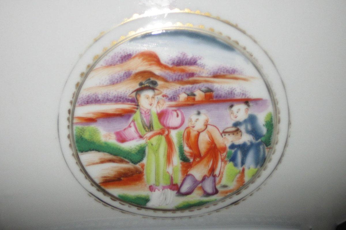 1960.1159 Bowl detail3