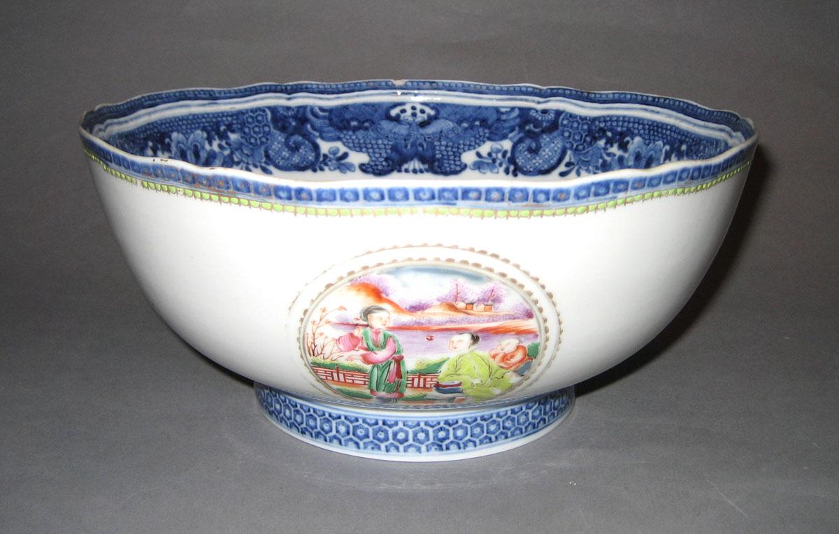 1960.1160 Bowl side