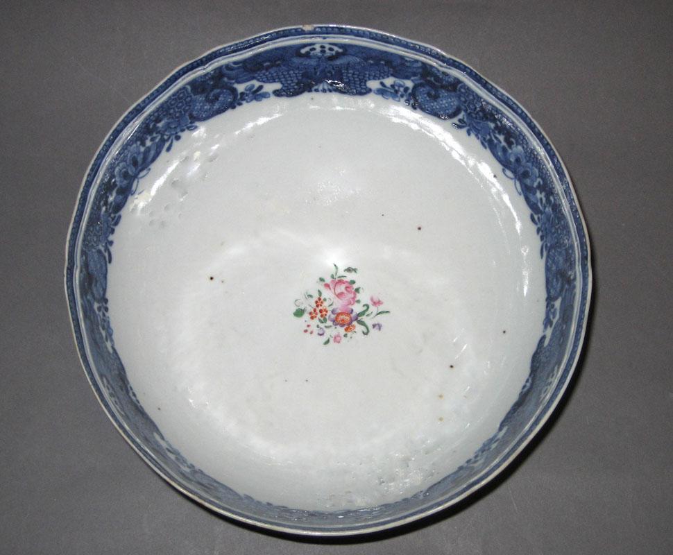 1960.1160 Bowl upper