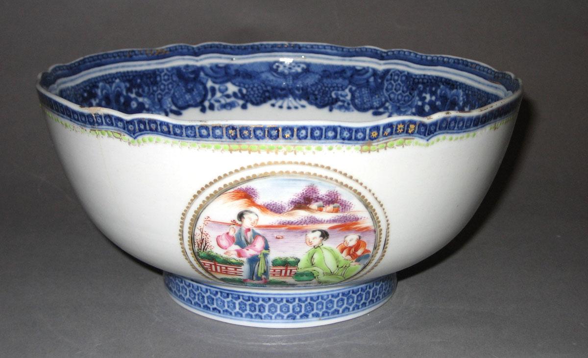 1960.1162 Bowl side