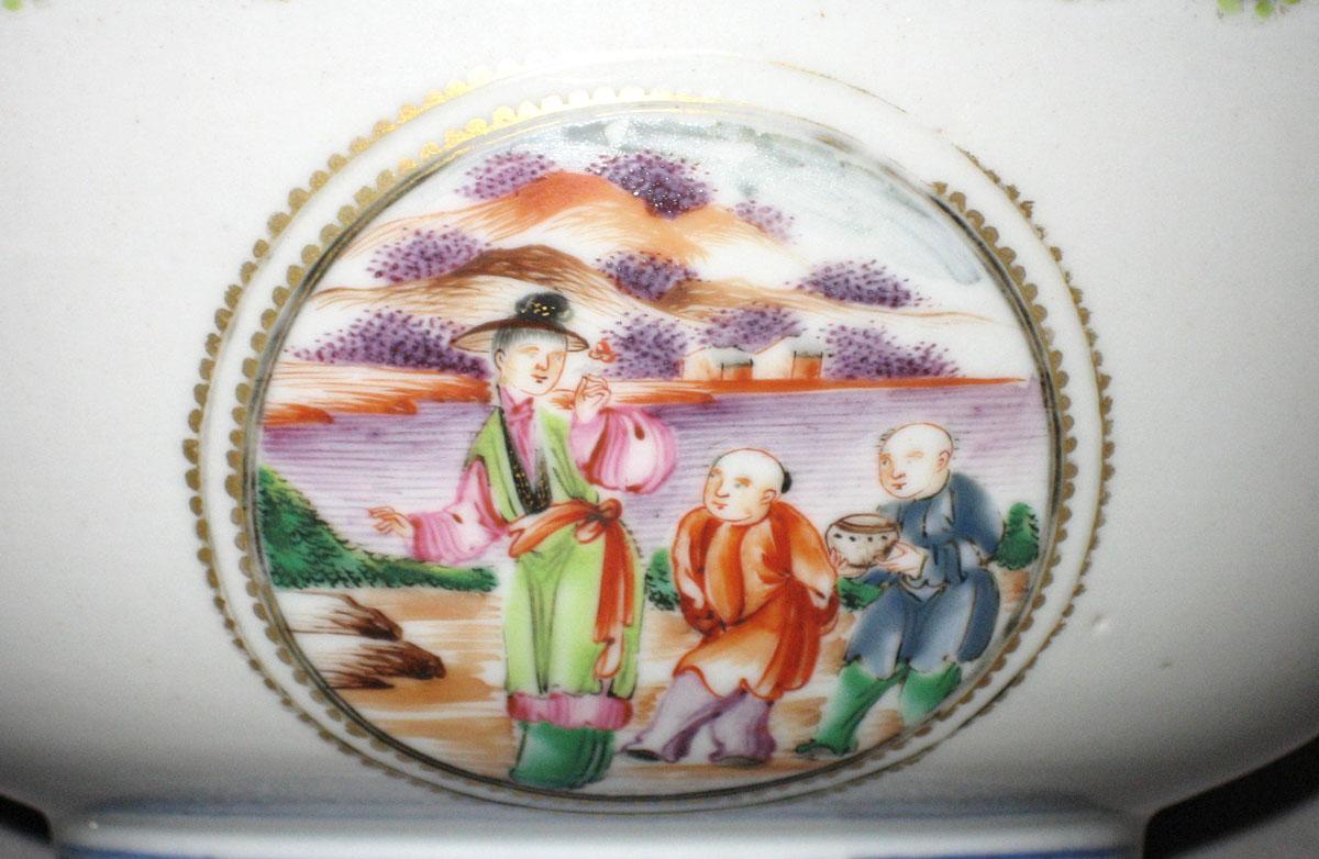 1960.1162 Bowl detail3