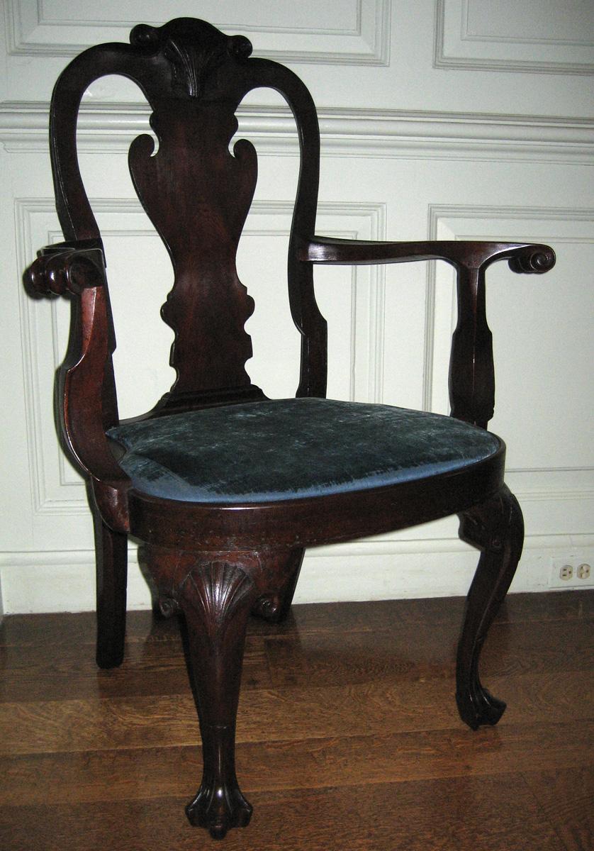 1960.1172 arm chair with slip seat 1984.0659.001