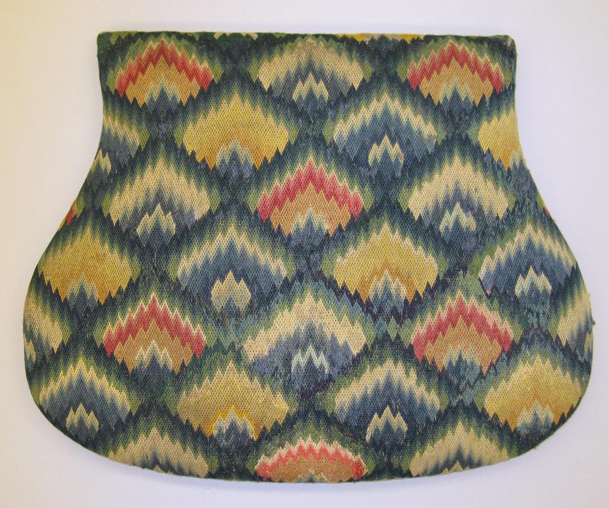 1984.0657.003 Slip seat view 1