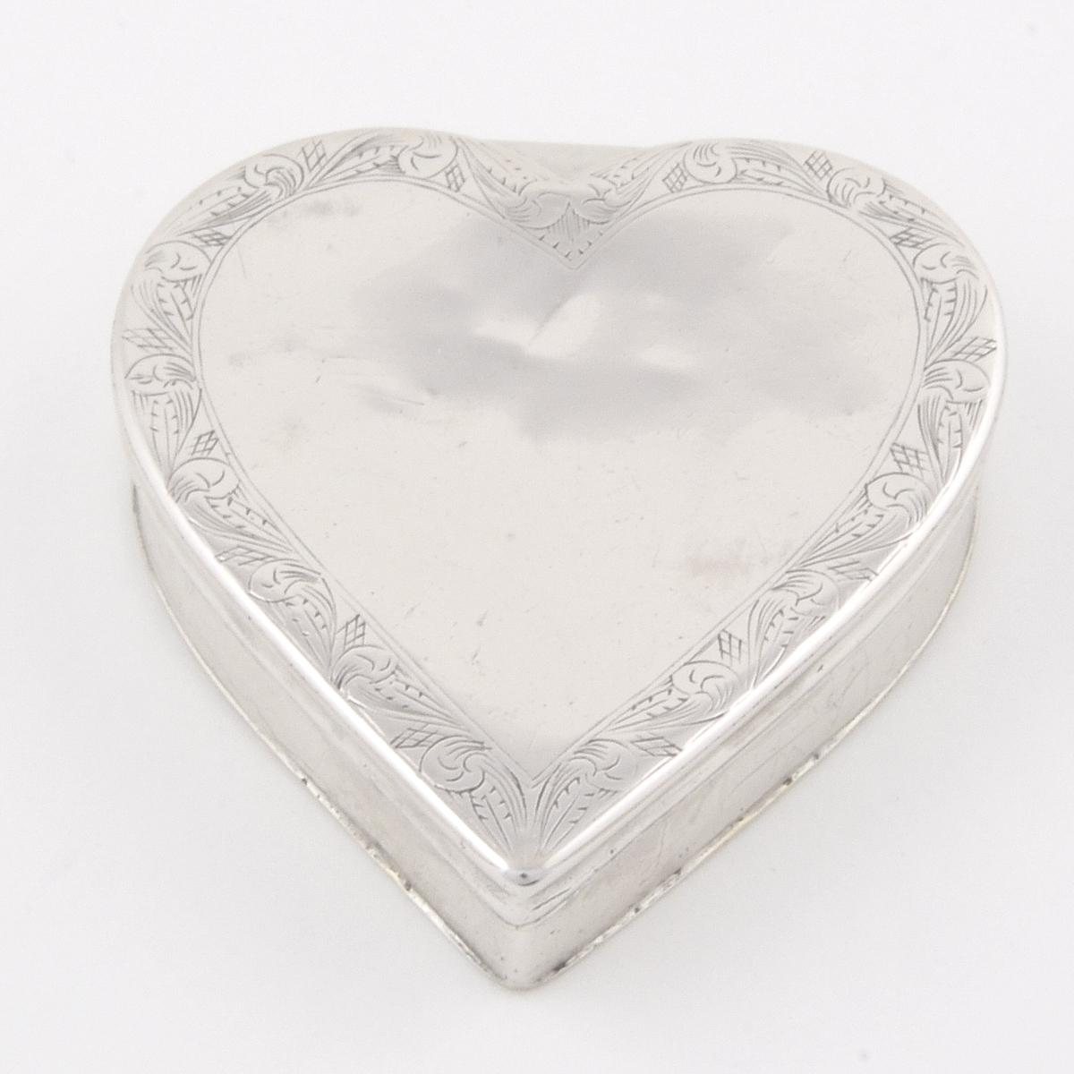 1960.1174 A, B Silver Box