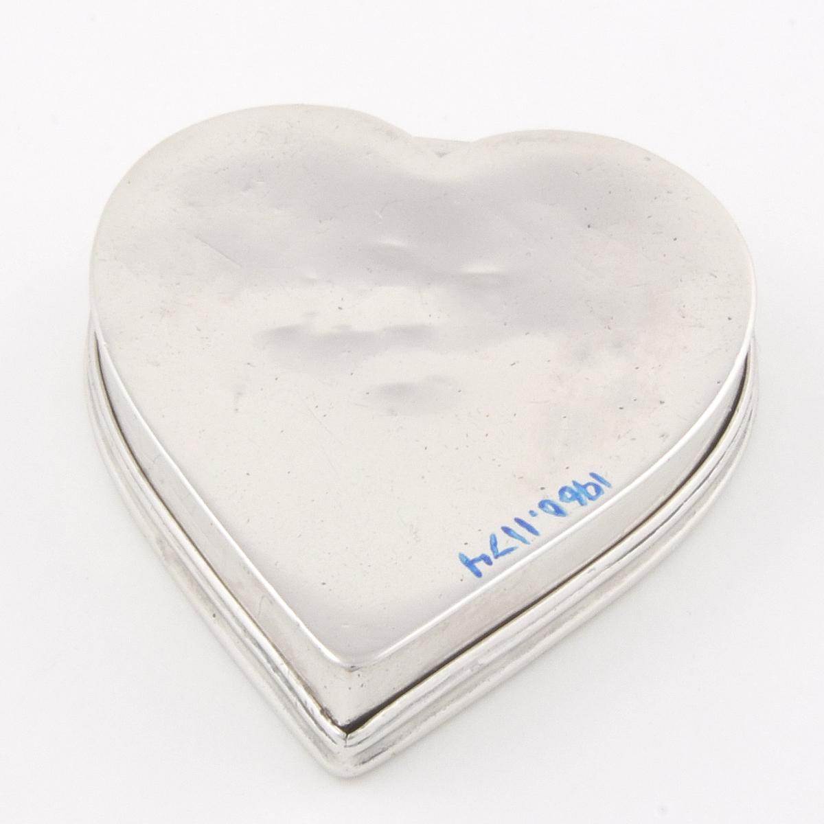 1960.1174 A, B Silver Box, Underside