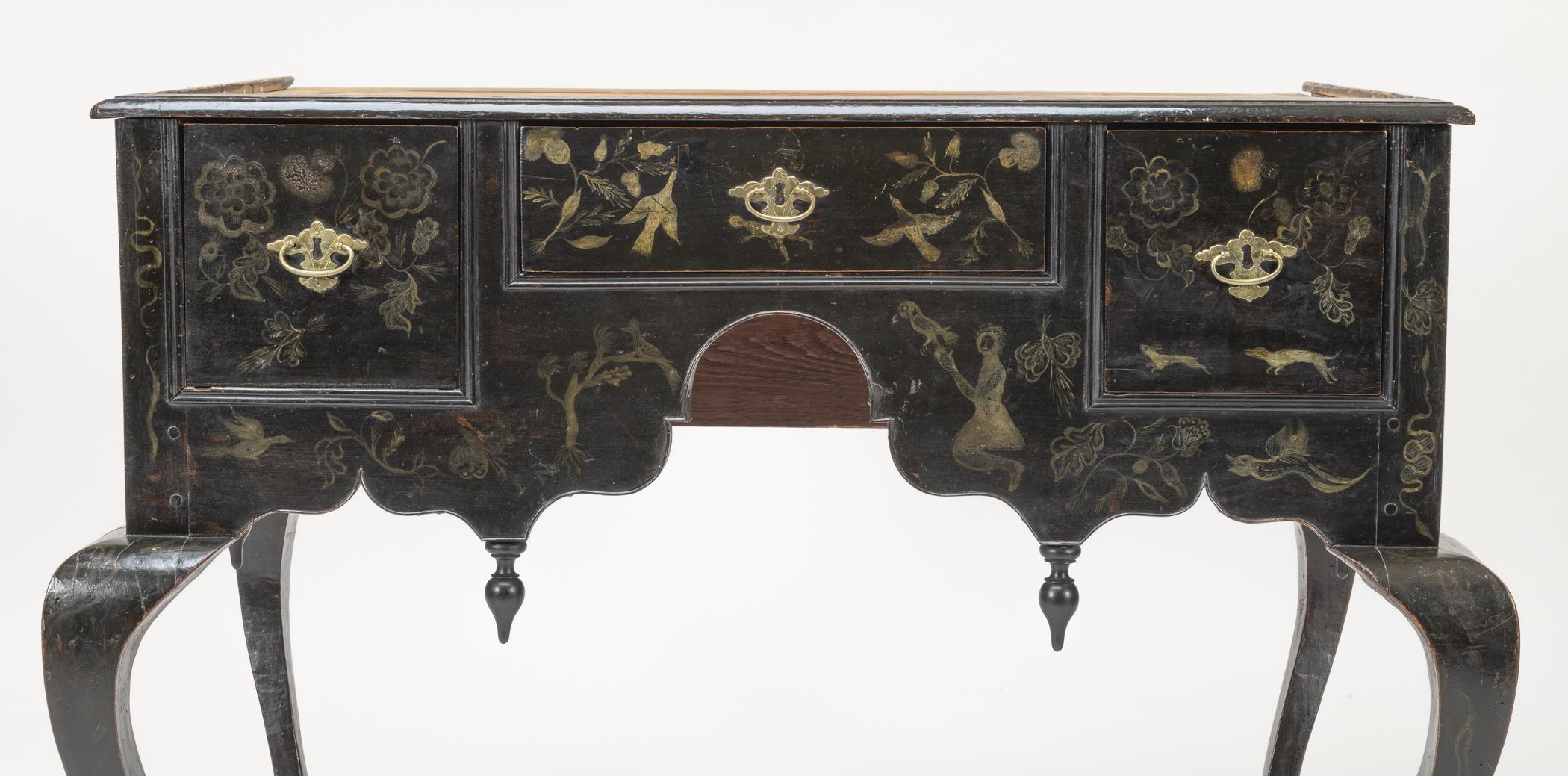 1954.0507 Chest of drawers, lower case, detail 1