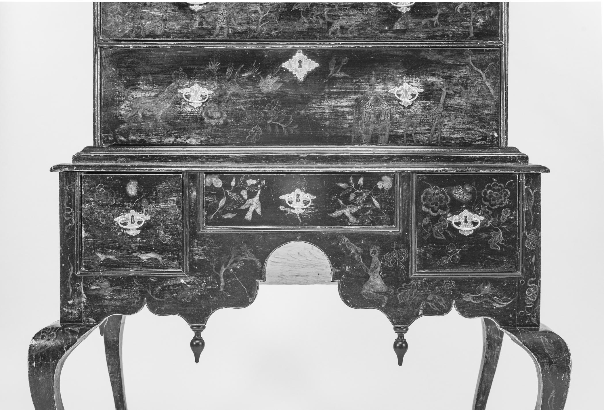 1954.0507 Chest of drawers, view 2, infrared reflectography
