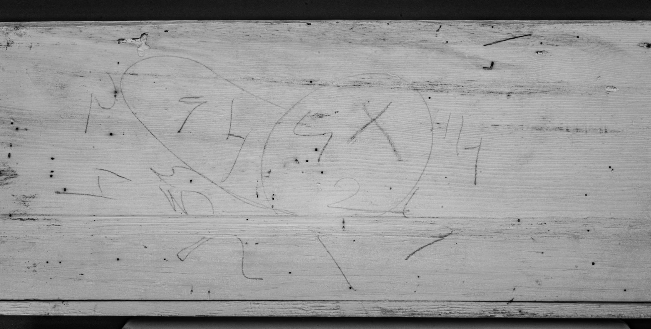 1954.0507 Chest of drawers, lower case, detail 2, infrared reflectography