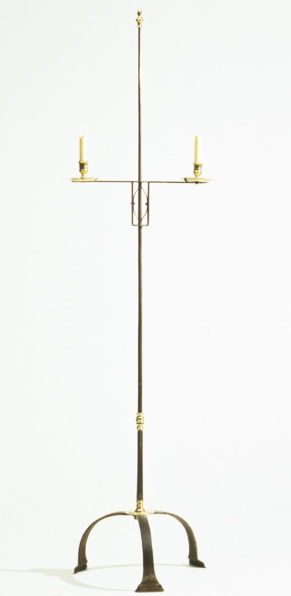 1960.1186 Candlestand