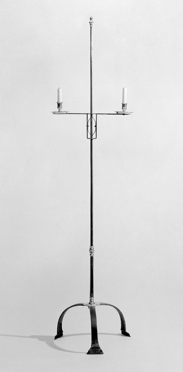 1960.1186 Candlestand, B+W
